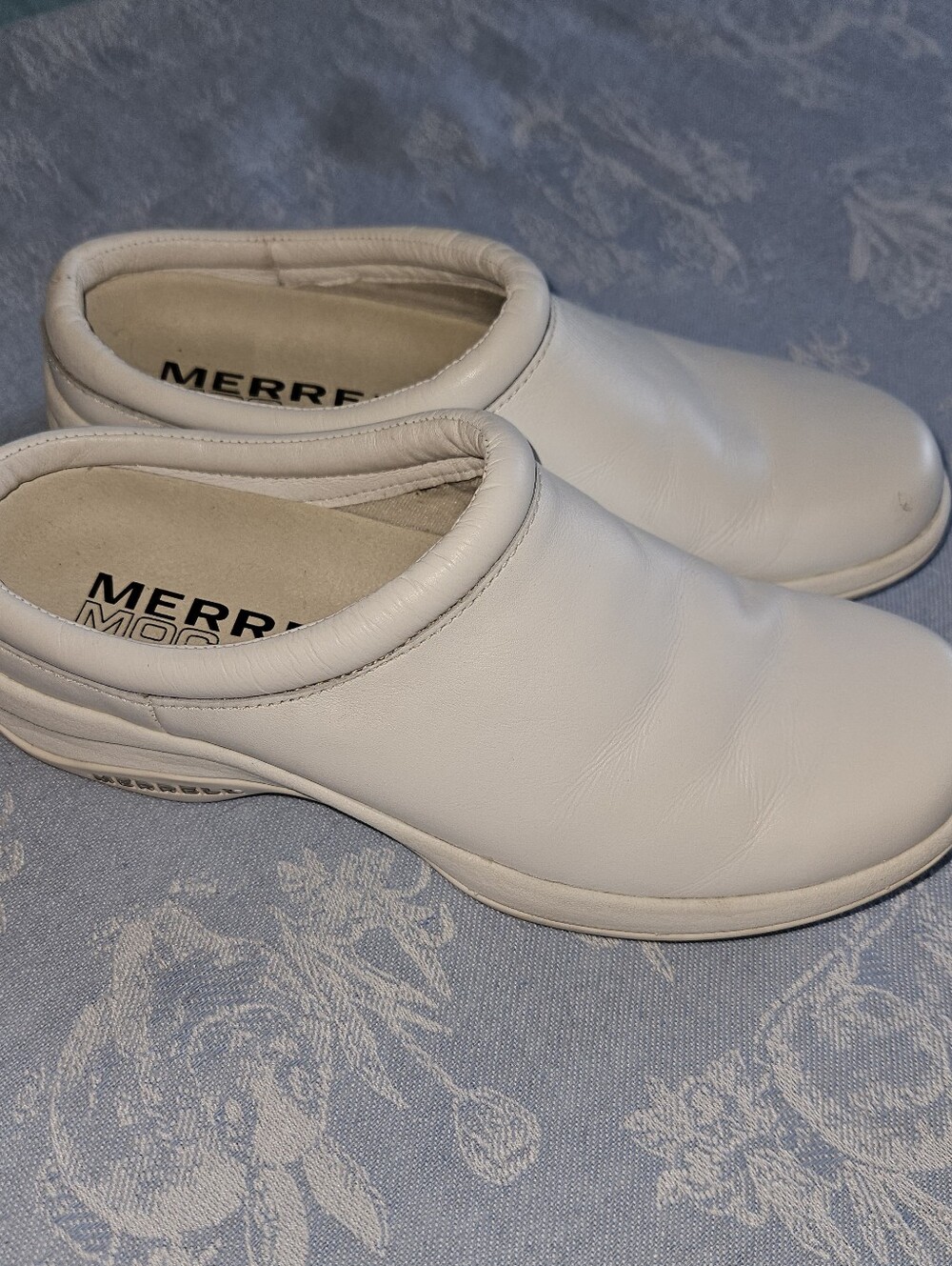 Merrell White Slip On Mules Clogs Comfort Shoes Size 7.5